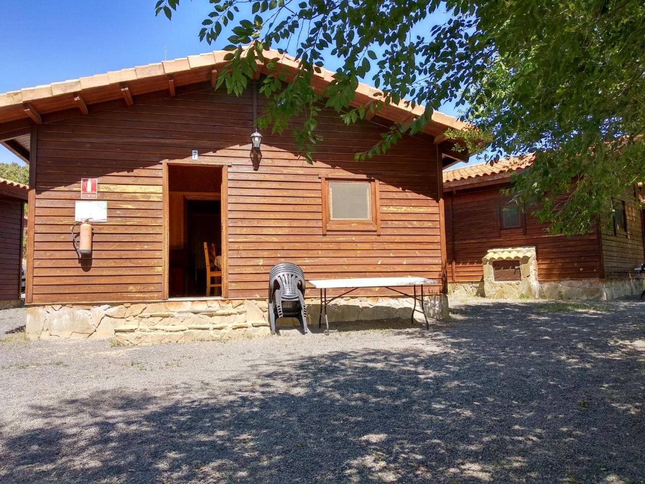 Camping Casa Fausto Cerca De Dinopolis Formiche Alto Buitenkant foto